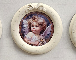 3 stampe di fanciulle e cornice
