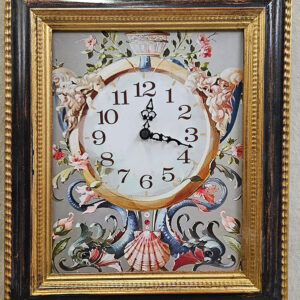 Orologio con cornice neoclassica