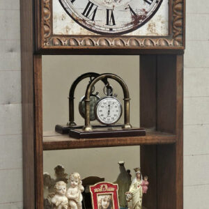Orologio da parete con mobiletto