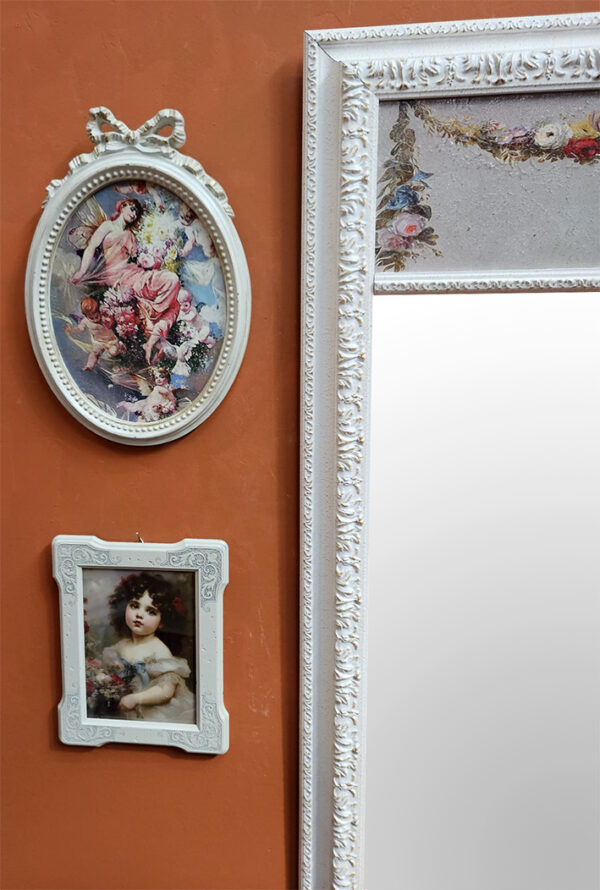 Completo bianco con puttini e fanciulle - immagine 5