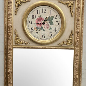 Specchio con orologio
