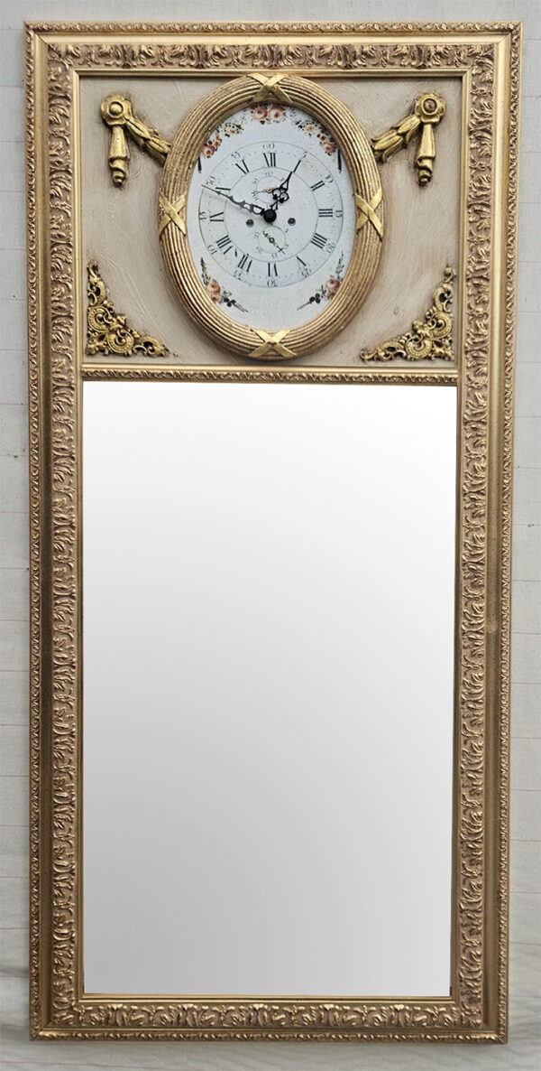Specchio con orologio 3