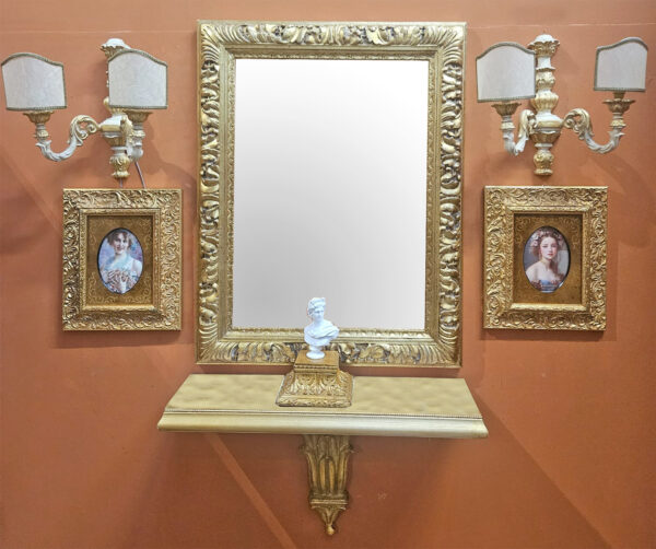Completo con cornice intagliata a mano